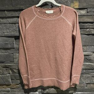 The Nines Sweater Distressed Hems Size Small‎